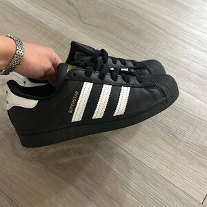 Adidas superstar